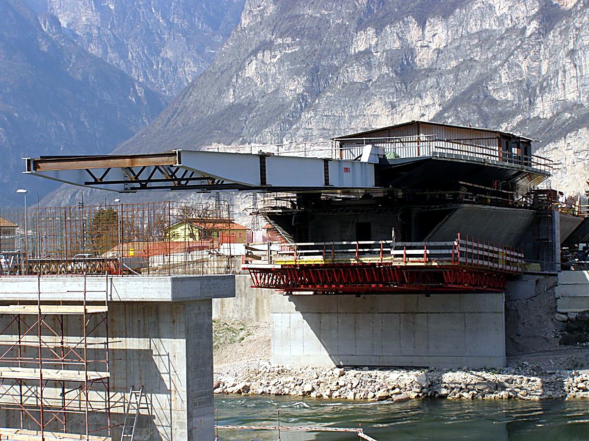 Lancio del ponte di Salorno (BZ)